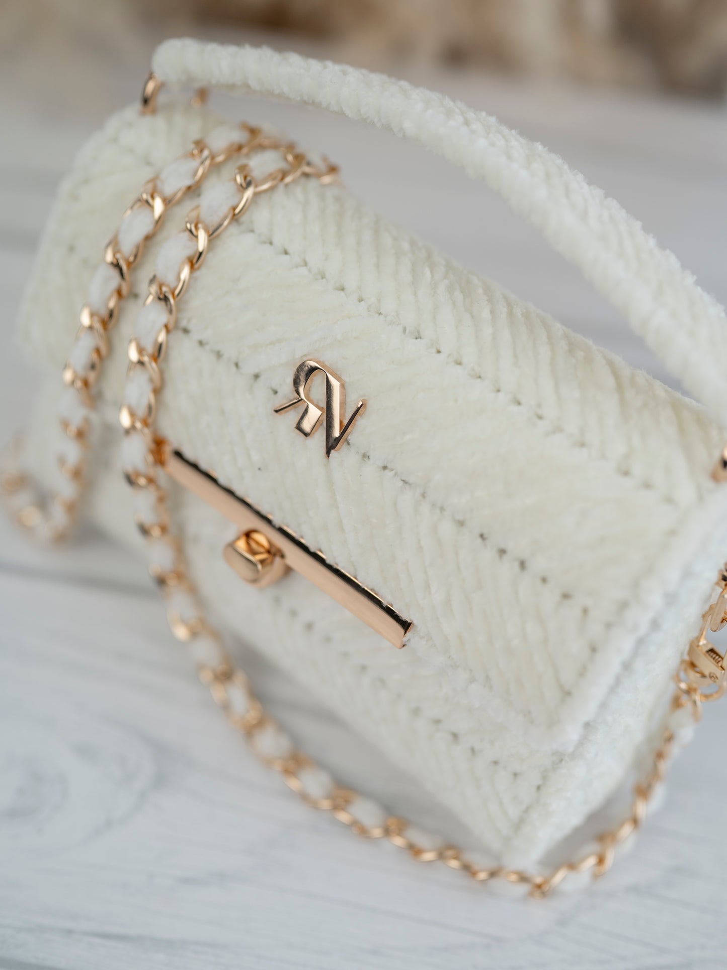 EVA velvet - icecream