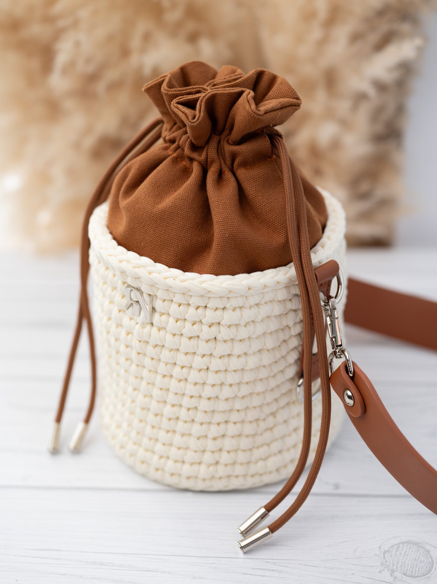ARIEL - ivory/brown