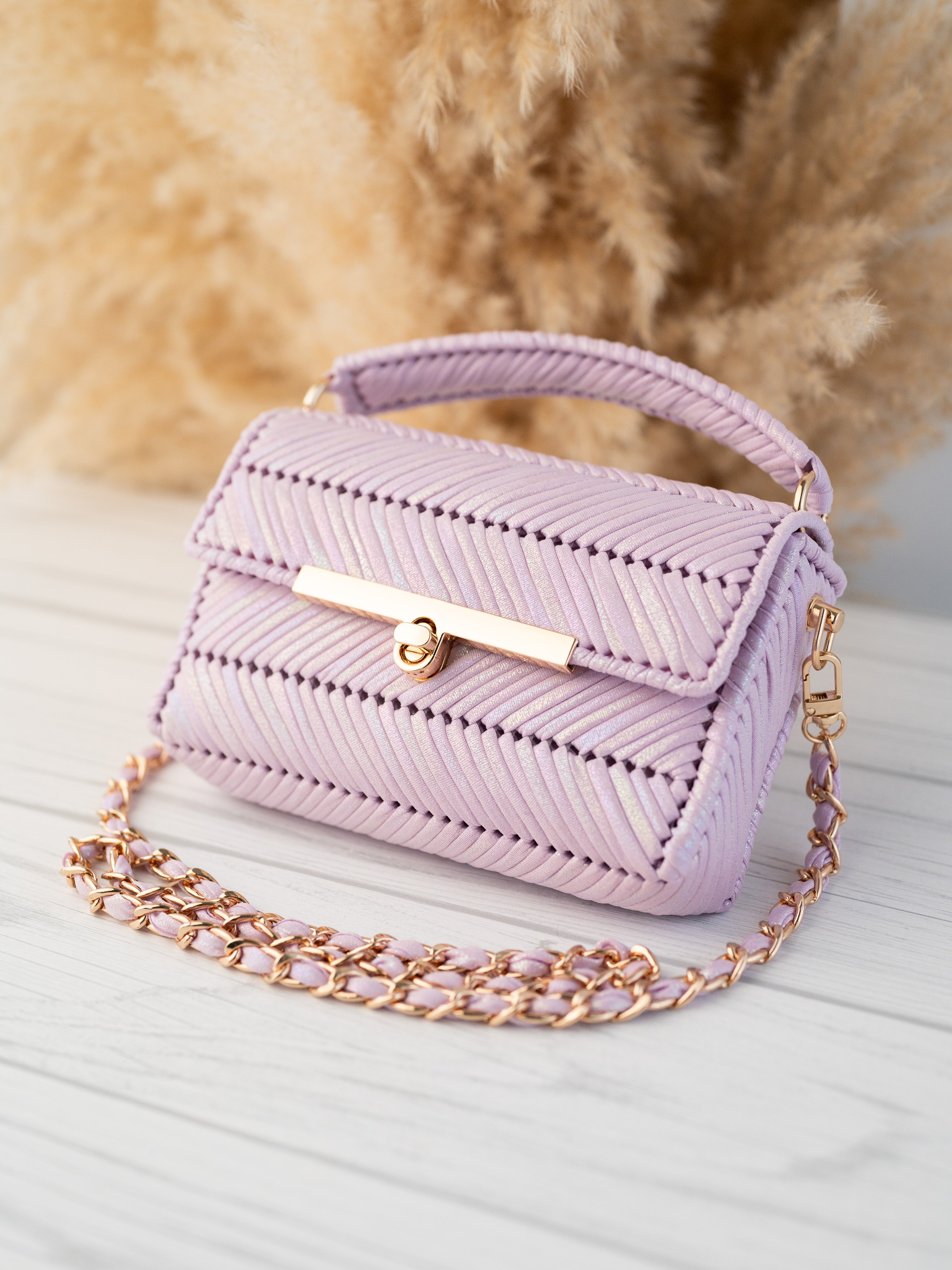 EVA- pastel lilac