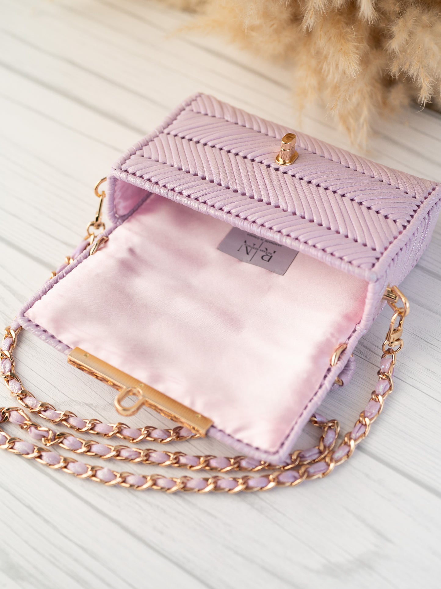 EVA- pastel lilac