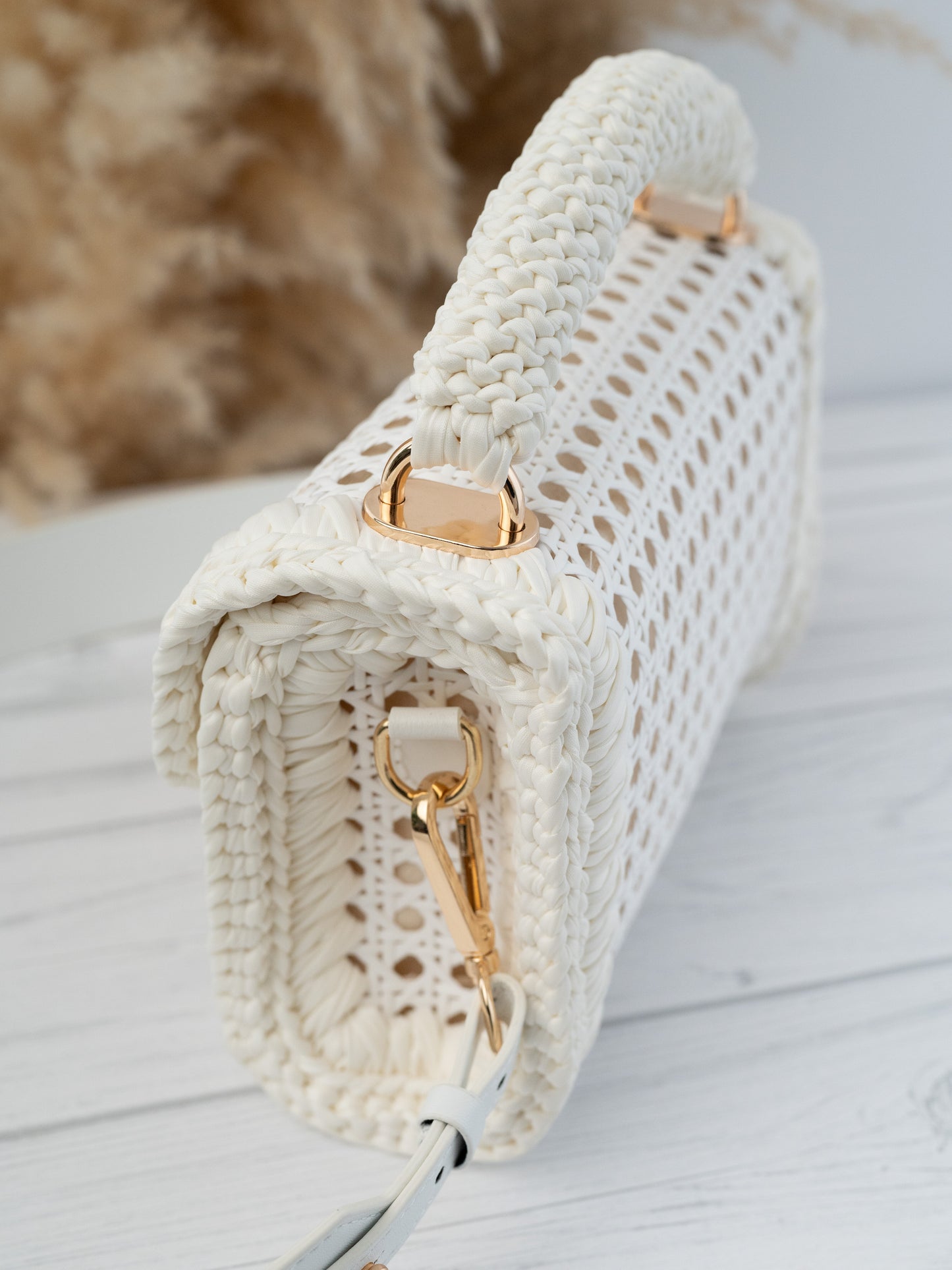 CAPRI - Ivory