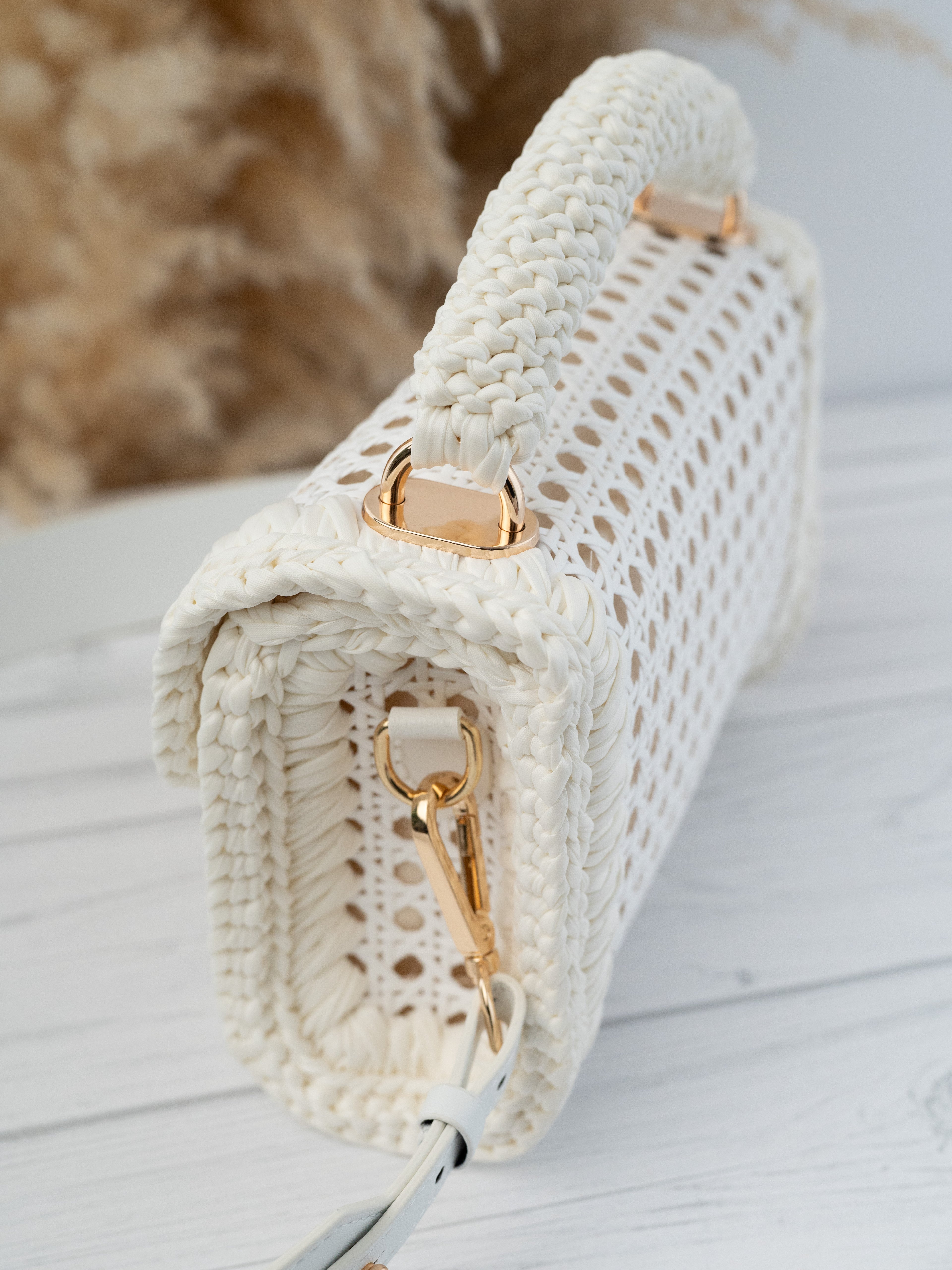 CAPRI - Ivory