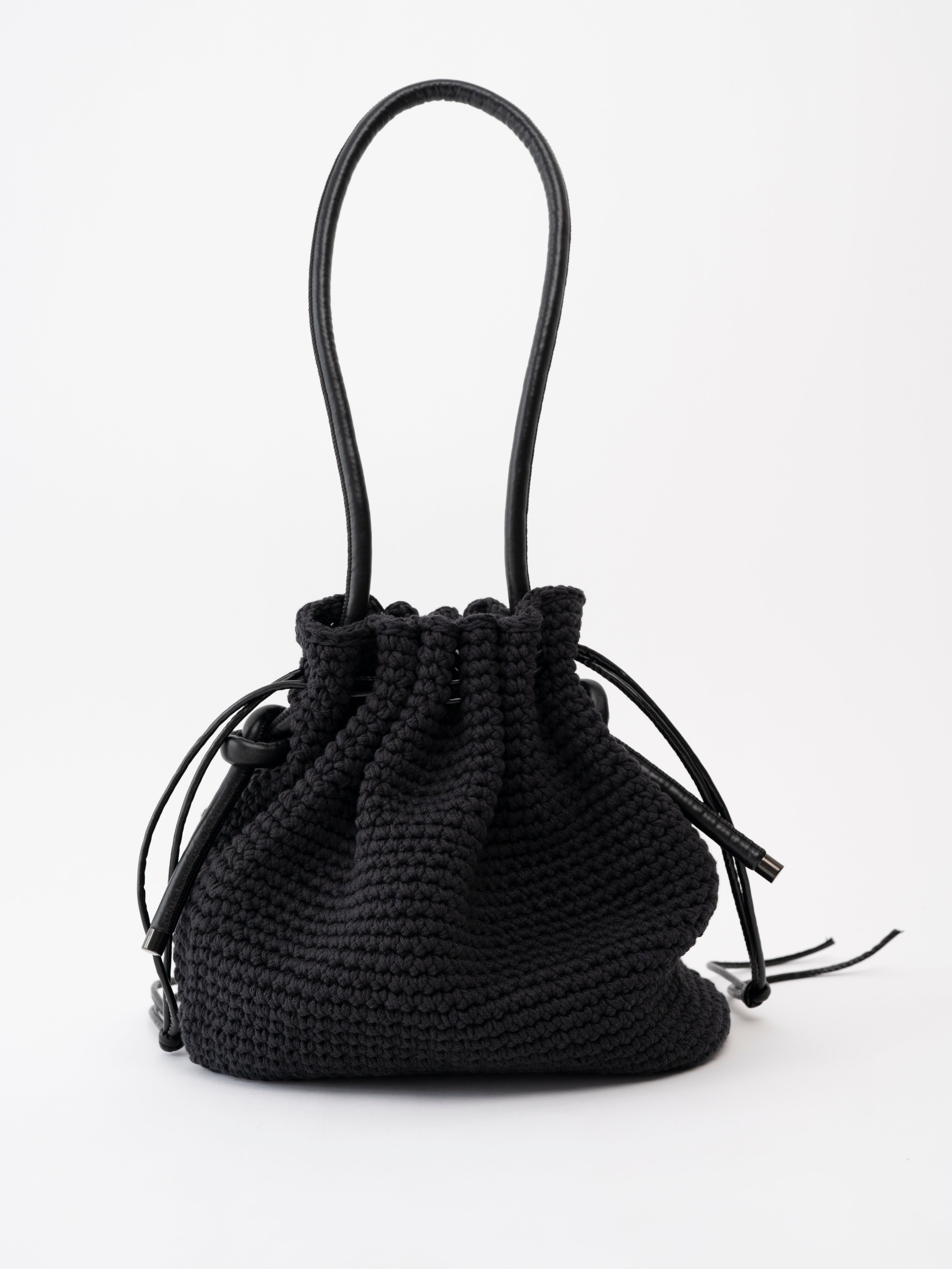 SYDNEY - black