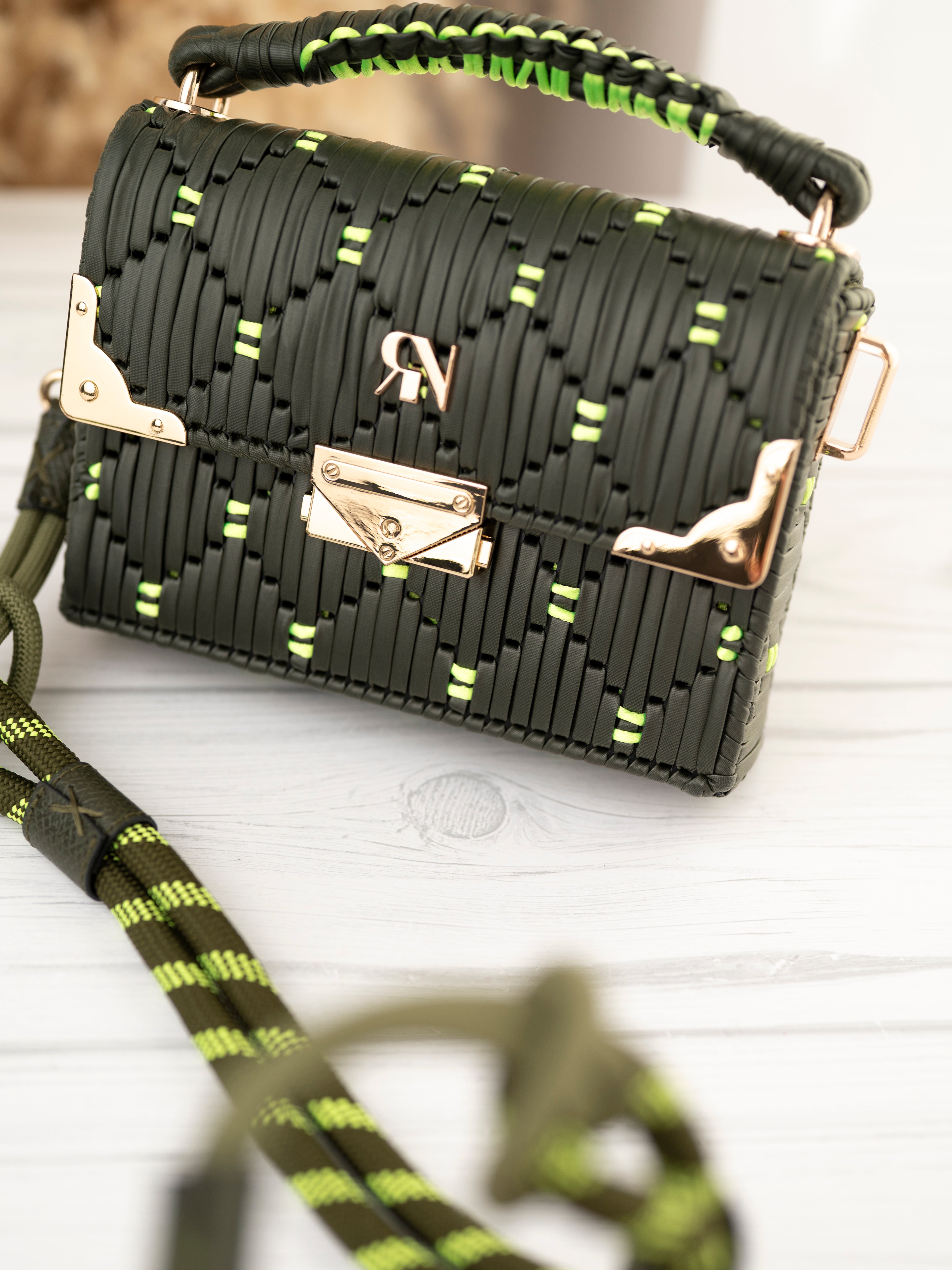 LONDON - olive/lime
