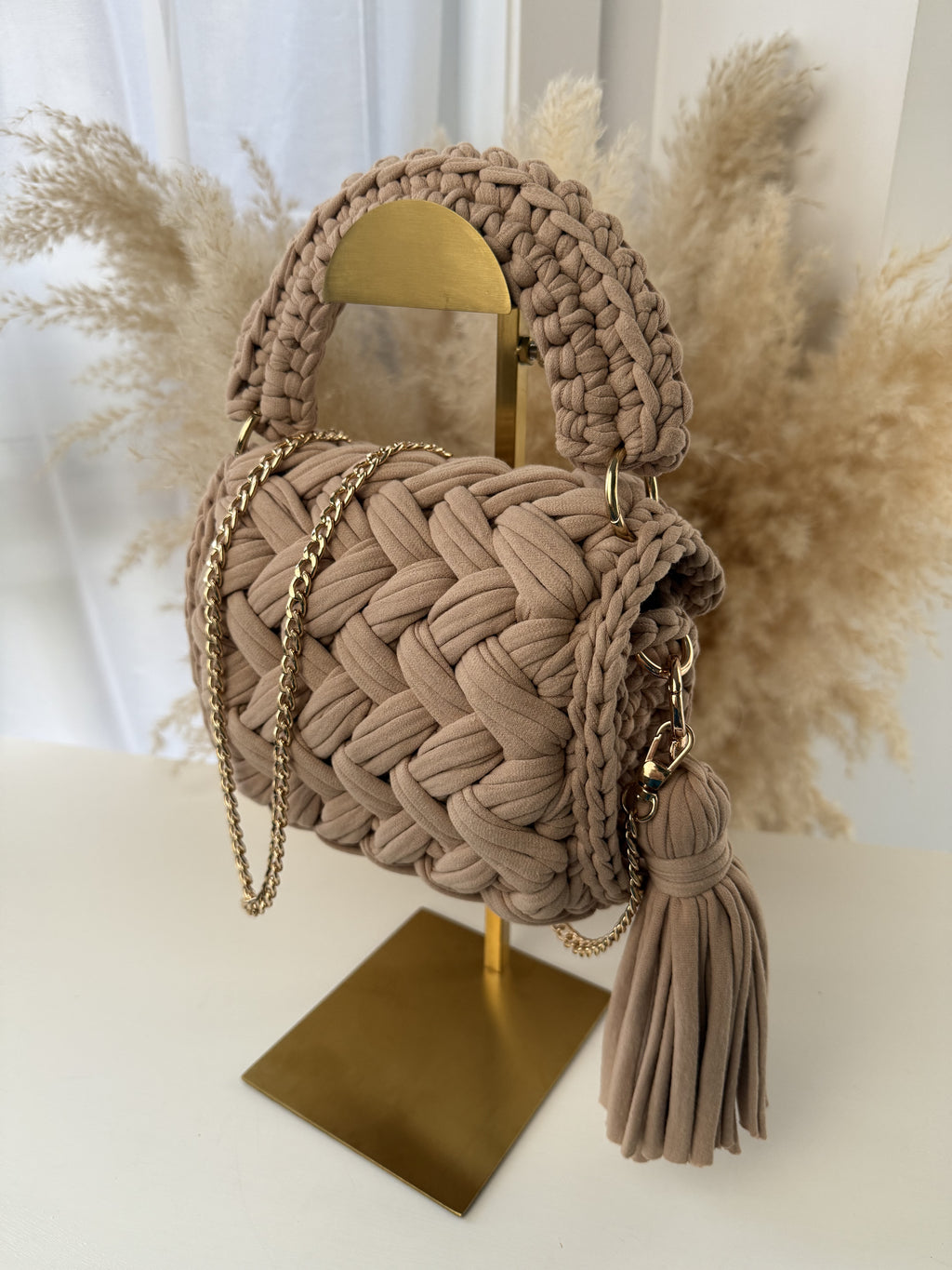 MARGARETH - neutral